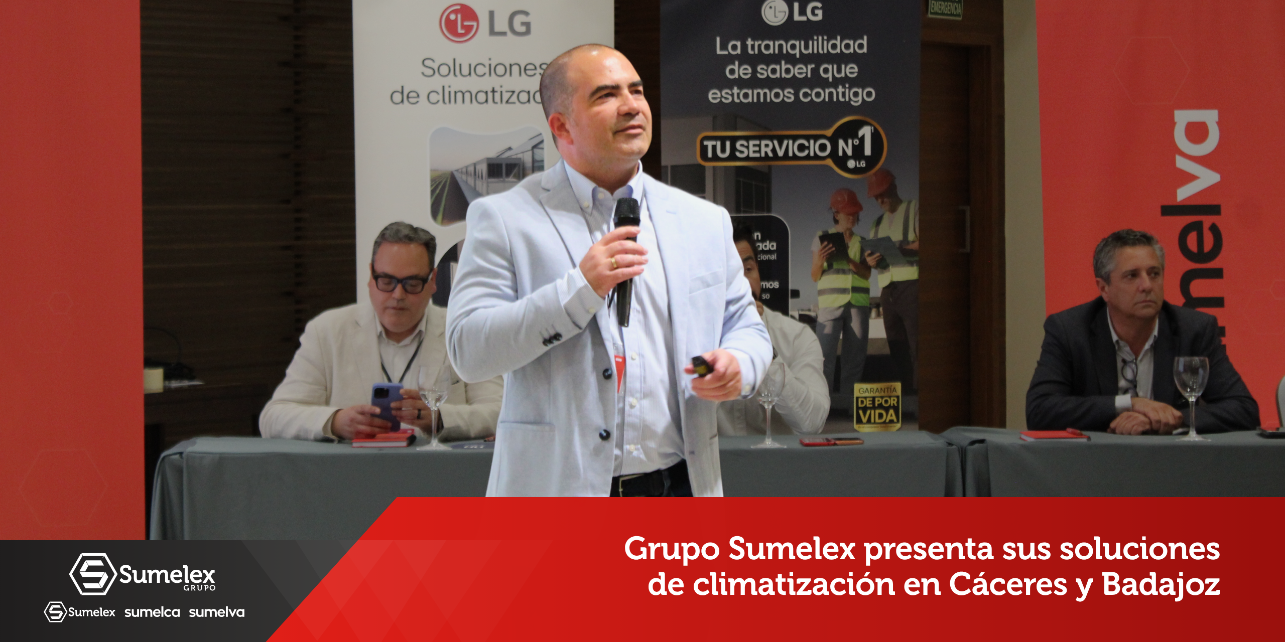 Evento de climatización de Grupo Sumelex en Cáceres y Badajoz con clientes y marcas colaboradoras